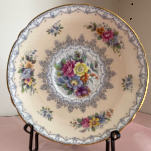 *Rare* Shelley Bone China Teacup and Saucer in Pale Pink Pattern Crochet Pattern - Picture 5 of 11